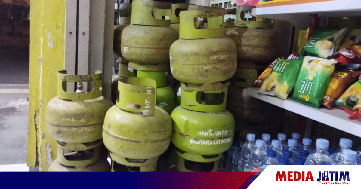 Warga Di Sejumlah Daerah Probolinggo Alami Kelangkaan LPG 3 Kilogram