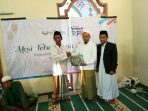 Santuni Anak Yatim dan Kaum Duafa, Assomad Salurkan Wakaf 1.000 Alquran