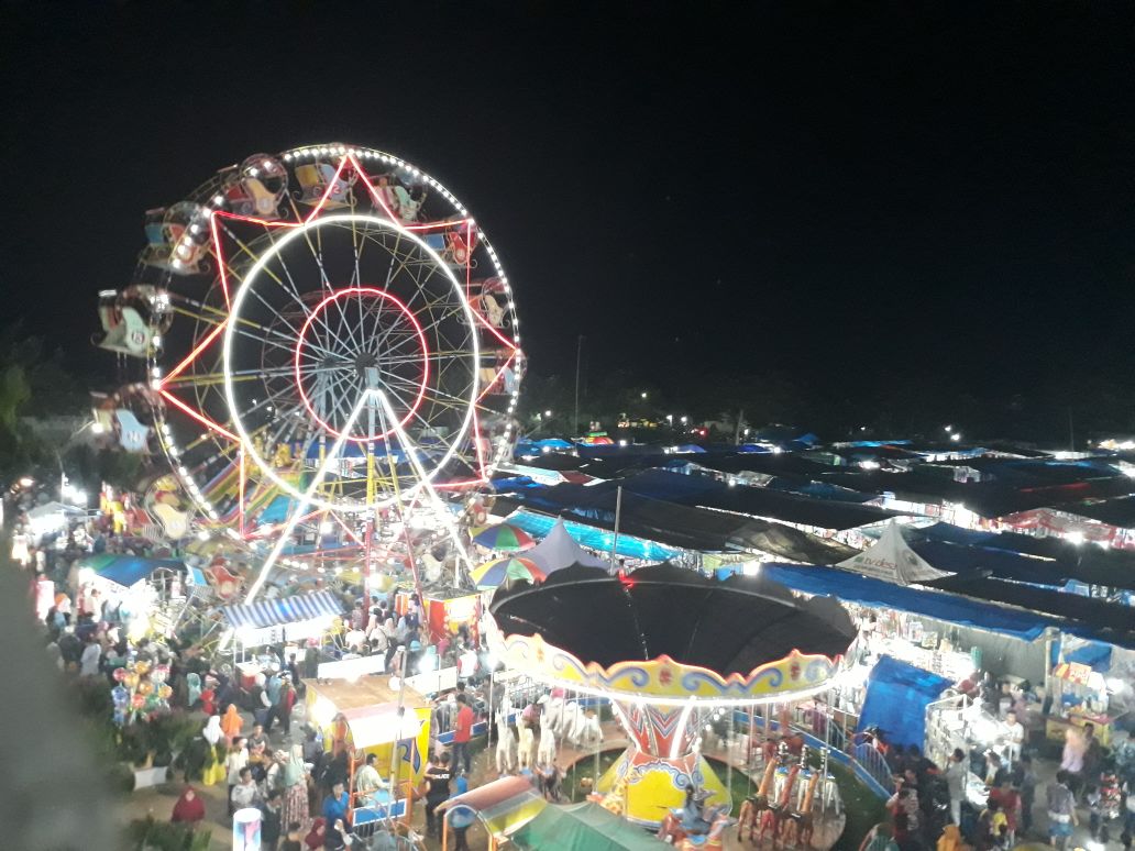 Gambar Pemandangan Pasar Malam