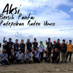 Peduli Lingkungan, Padepokan Raden Umro Gandeng DLH Pamekasan Bersihkan Pantai Jumiang