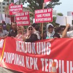 Aksi Damai KOMAK Dukung UU Baru KPK Dan Tuntut KPK Diperkuat