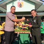 HUT TNI ke 74, Polres Pacitan Beri Tumpeng dan Layanan Perpanjangan SIM Gratis