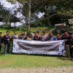 Pasang Biopori di Wisata Watu Rumpuk, KKN UMM Pastikan Lingkungan Steril