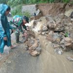 Talud di Gayuhan Ambrol, Berada Tepat di Tepi Jalan Menuju Objek Wisata Air Hangat