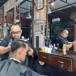Tak Bisa Keluar Rumah?, Barbershop Situbondo Sediakan Pangkas Rambut Online di Masa Pandemi