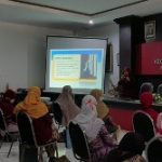 Pandemi Corona, Fakultas Vokasi UNAIR Berikan Pelatihan untuk UMKM Genteng Kreatif Surabaya