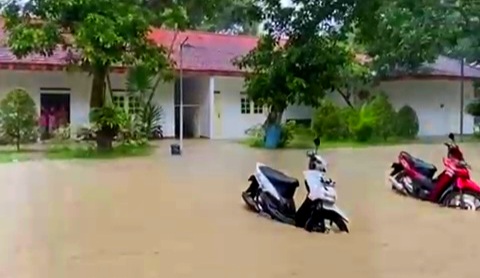 Banjir Al Amien Prenduan