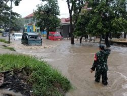 Akibat Banjir, Sejumlah PKL di Sampang Mengeluh Kehilangan Pendapatan hingga Jutaan Rupiah