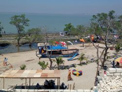 Hanya Dikelola Pemdes, Wisata Pantai Goa Butuh Binaan Pemkab