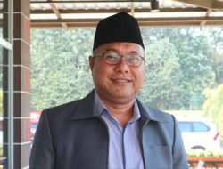 Ketua Takmir Asy-Syuhada Pamekasan Angkat Bicara Tekait Spanduk Politisasi Masjid