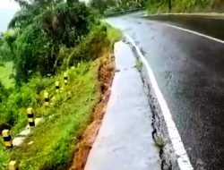 Tebing Jalan Provinsi Longsor, BPBD Pamekasan Sebut Masih Ada Potensi Susulan