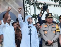 Aksi May Day 2023 di Surabaya, Khofifah Janji Kawal Tujuh Tuntutan Buruh