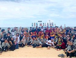 Bentuk Generasi Sehat, PMM-DN III UTM Cegah Stunting dan Bersihkan Pantai Lon Malang Sampang