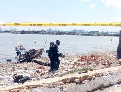 Mortir Nyasar di Bangkalan Makan Nyawa, Polisi Lakukan Evakuasi di Tengah Laut