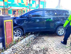 Sopir Kurang Konsentrasi, Mobil di Bangkalan Tabrak Pengendara Motor hingga Tewas