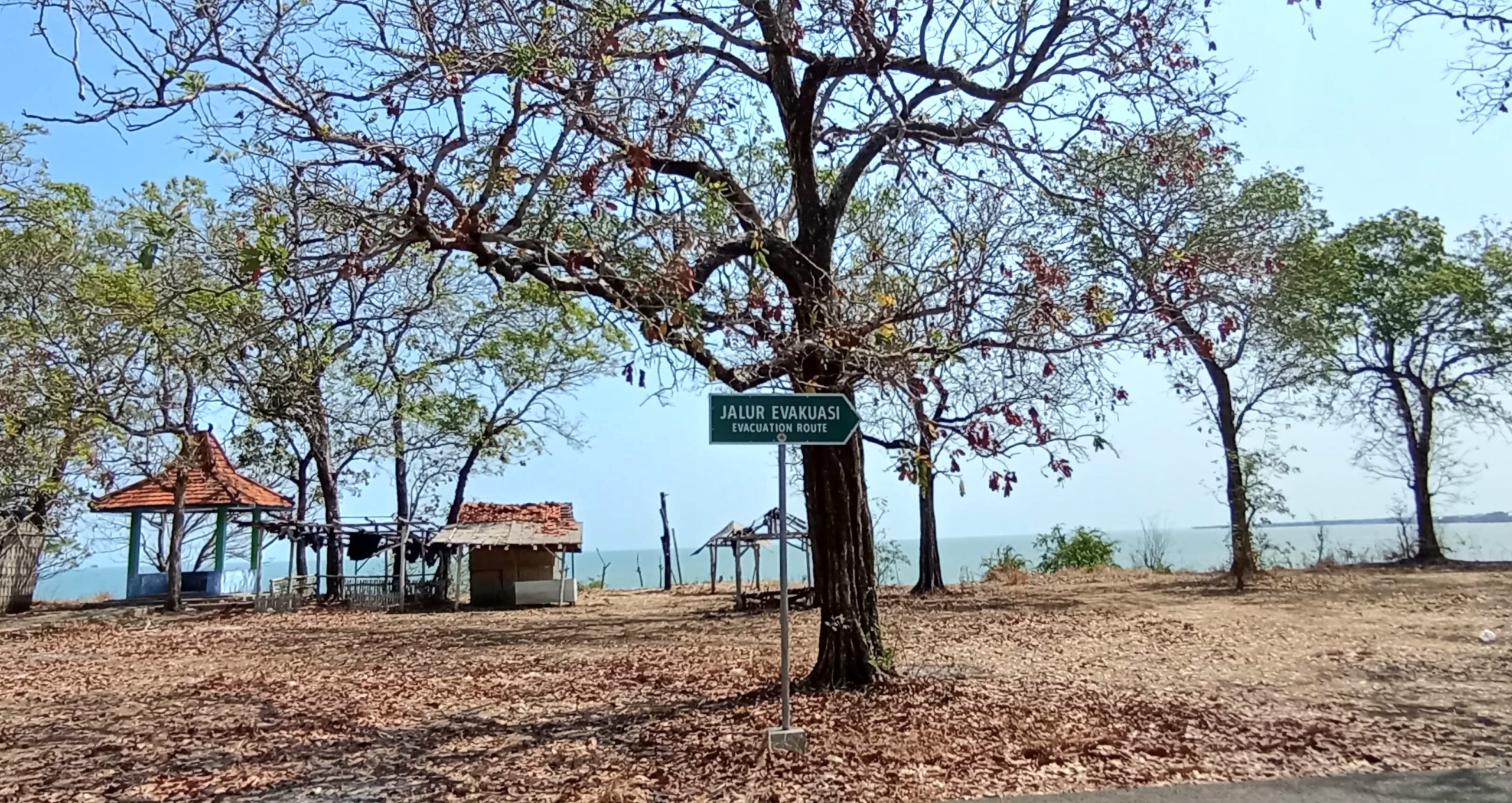 Pantai Jumiang Pamekasan