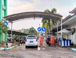 Layanan Parkir Dishub di RSUD Smart Pamekasan Dikeluhkan: Tarif Naik dan Petugas Lalai!