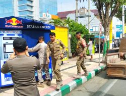 Melanggar Perda, Satpol PP Pamekasan Angkut 23 Gerobak PKL!