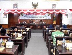 DPRD Sumenep Bahas Pandangan Bupati Terkait Perubahan APBD, Target PAD Naik Rp272 Miliar!