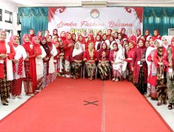 Lestarikan Adat Busana Nasional, DWP Sumenep Gelar Lomba Fashion Show Kebaya