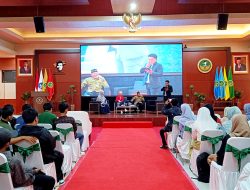 Tingkatkan Spirit Belajar Maba, UNIBA Madura Datangkan Profesor ITN dan Dosen Asing UGM