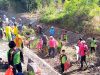 Ajak Siswa Peduli Lingkungan, SDN Kowel 3 Pamekasan Bersih-Bersih Sungai