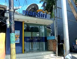 Nasabah Bank Mandiri Pamekasan Keluhkan Minimnya Mesin ATM