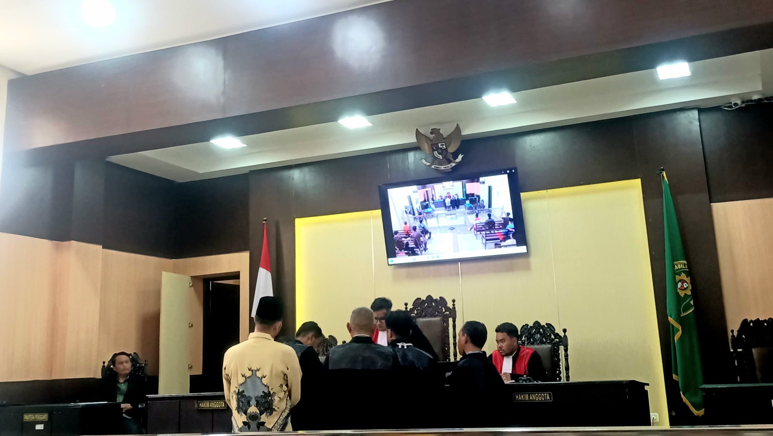 Sidang perdana Eks Anggota DPRD Sampang