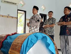Takziah ke Keluarga Korban Gas Beracun, Pj Bupati Pamekasan: Kami Berbelasungkawa!