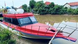 Speed boat sampang