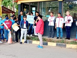 11 Tahun Kasus Penembakan Aktivis Tak Terungkap, LIRA Demo Polres Bangkalan