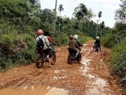 Bupati Sumenep Disomasi Warga Kepulauan, Jalan Rusak Parah Bertahun-tahun Dibiarkan