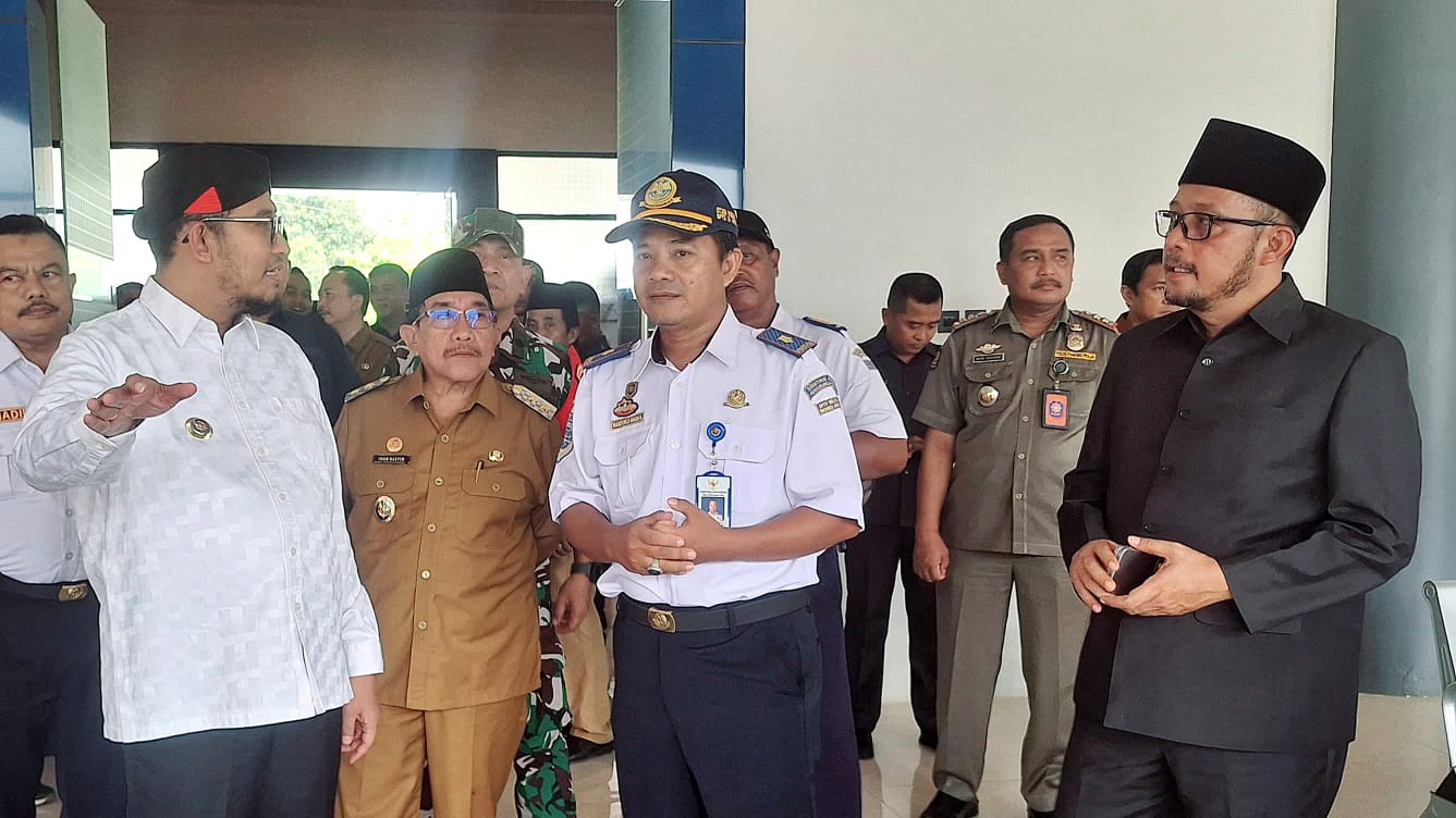 Imbau Pengemudi Bus Tak Turunkan Penumpang di Luar Terminal
