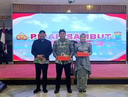 Bupati Fauzi Lepas AKBP Henri dan Sambut AKBP Rivanda di Pendapa Keraton
