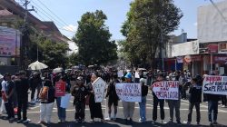 Mahasiswa dan Buruh Gelar Aksi di Jember, Tuntut Pemkab Bahas dan Tetapkan Standar Upah Layak