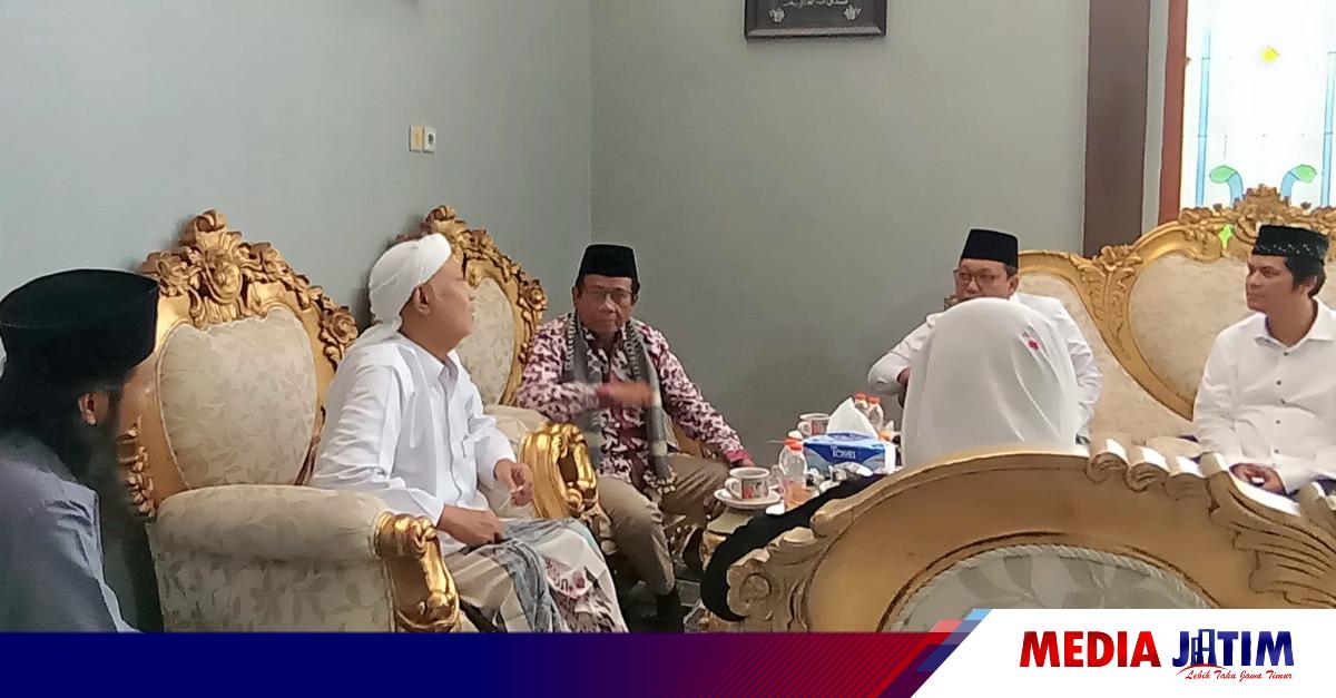 Menko Polhukam RI Sowan Ke LPI Al-Hamidy Ponpes Banyuanyar Pamekasan ...